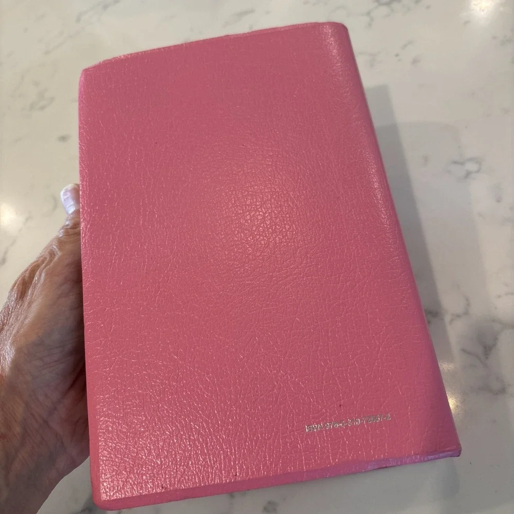 Holy Bible New International Version Zondervan Pink Faux Leather Cover 2011